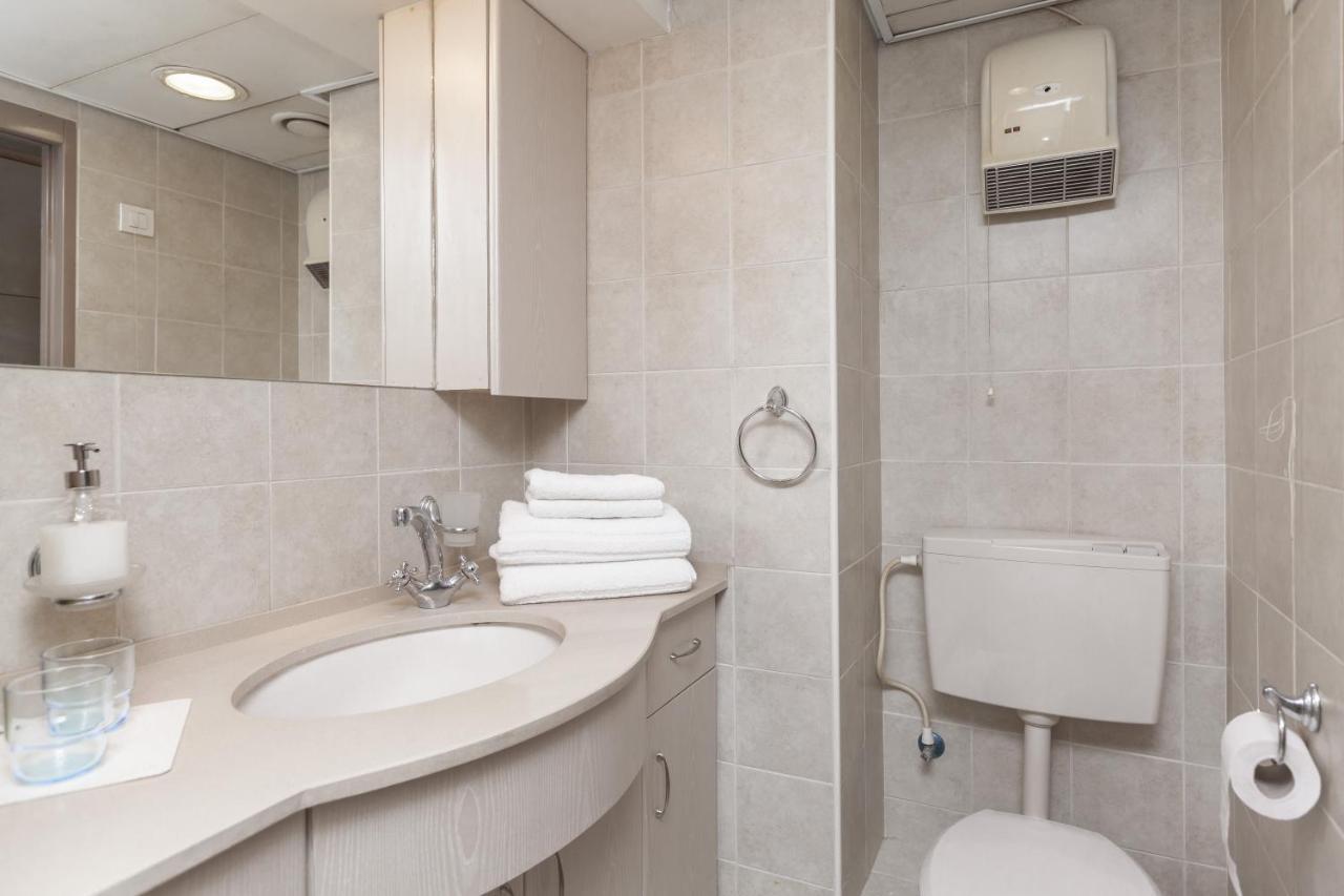 Modern Tlv Aparthotel Tel Aviv Ngoại thất bức ảnh
